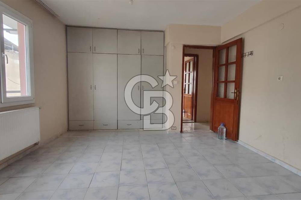 Çiğli Ataşehir'de Merkezi Lokasyonda 2+1 Kiralık Daire CB-PH