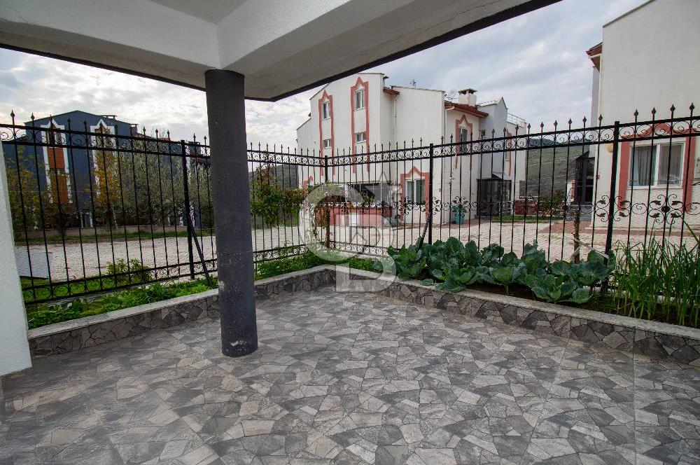 Kuvayı Milliye’ de SATILIK 5+2 240 metre² triplex