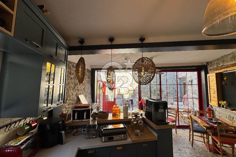 ÇANAKKALE AYVACIK SÖĞÜTLÜ KÖYÜ SATILIK TAŞ EV BUTİK OTEL