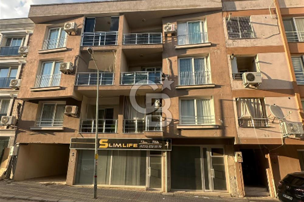 Gaziemir'de Satılık 150 m² Dükkan 