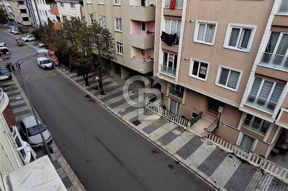 ÇEKMEKÖY ÇAMLIK'TA SATILIK GENİŞ 3+1 DAİRE