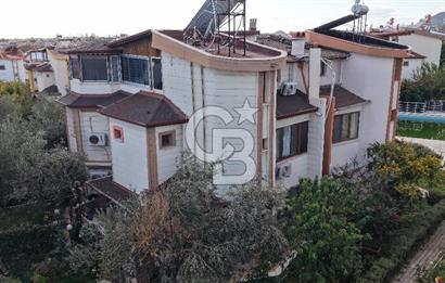 HAVACILAR MEVKİİNDE HAVUZLU SİTEDE 5+1 TRİPLEX VİLLA 