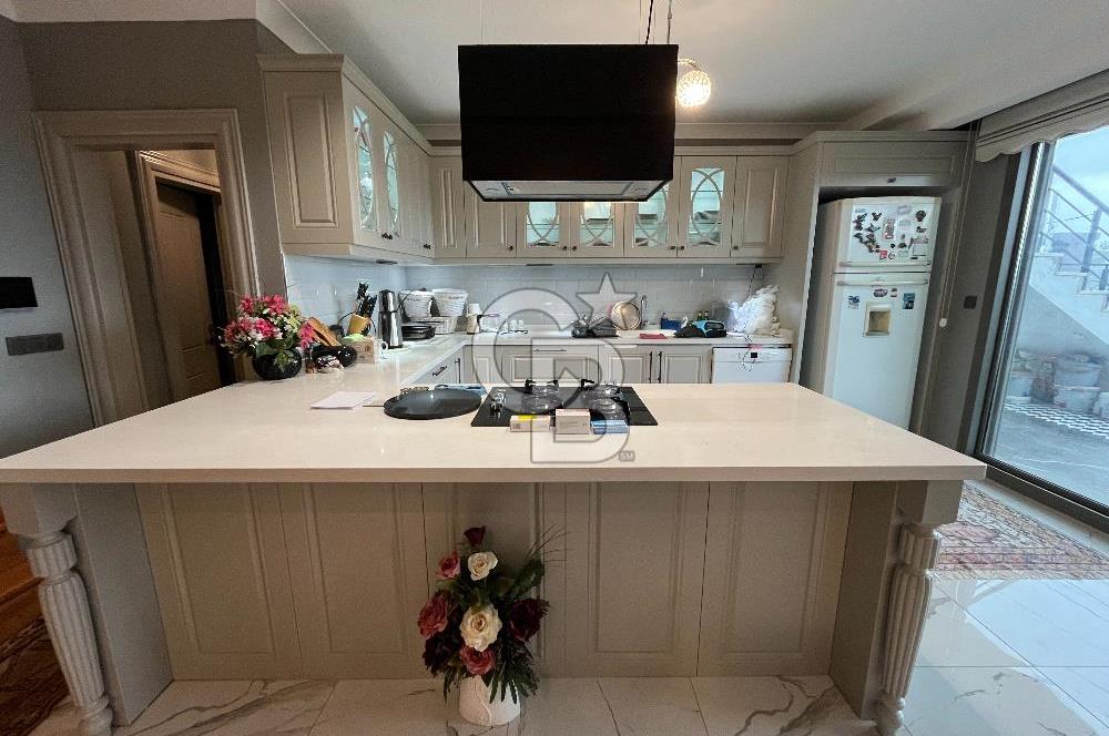 GÜRE'DE TAM MÜSTAKİL, FULL EŞYALI TRİPLEX VİLLA