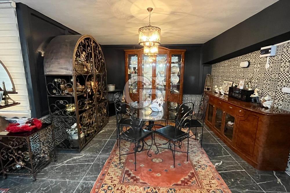 GÜRE'DE TAM MÜSTAKİL, FULL EŞYALI TRİPLEX VİLLA