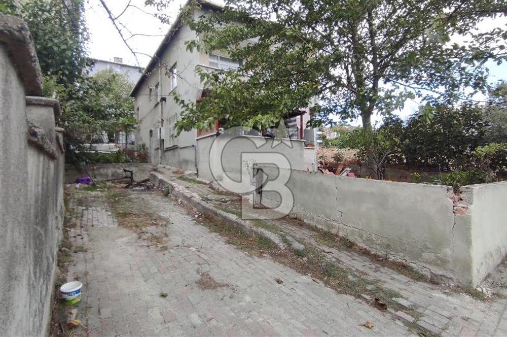 AVCILAR FİRUZKÖY'DE GÖL MANZARALI VİLLA İMARLI SATILIK ARSA