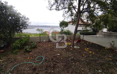 AVCILAR FİRUZKÖY'DE GÖL MANZARALI VİLLA İMARLI SATILIK ARSA