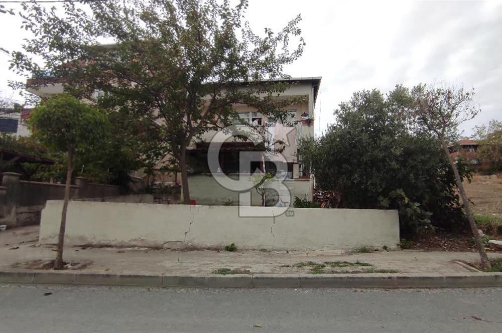 AVCILAR FİRUZKÖY'DE GÖL MANZARALI VİLLA İMARLI SATILIK ARSA