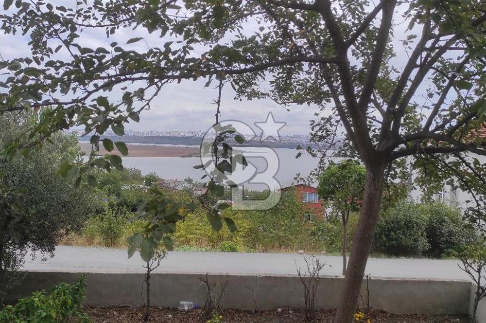 AVCILAR FİRUZKÖY'DE GÖL MANZARALI VİLLA İMARLI SATILIK ARSA