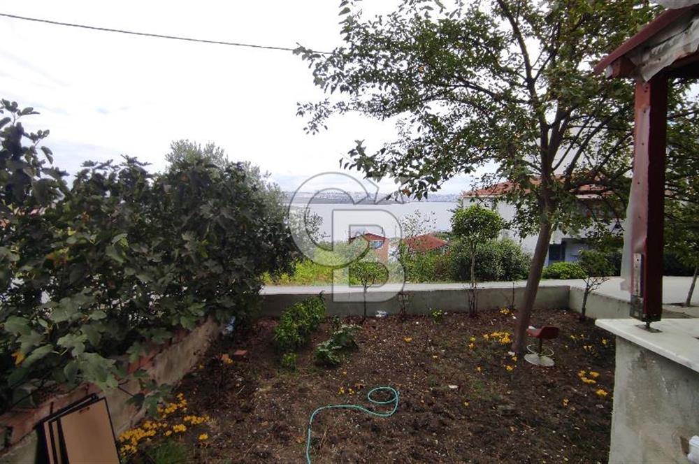 AVCILAR FİRUZKÖY'DE GÖL MANZARALI VİLLA İMARLI SATILIK ARSA