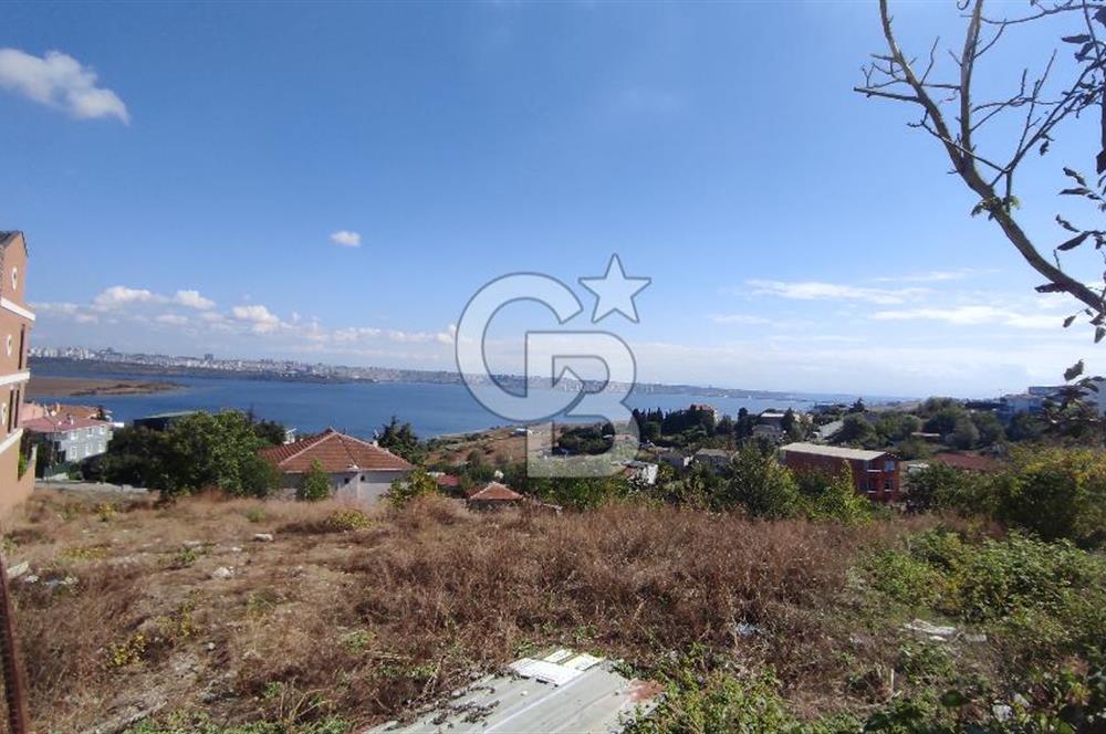 AVCILAR FİRUZKÖY'DE GÖL MANZARALI VİLLA İMARLI SATILIK ARSA