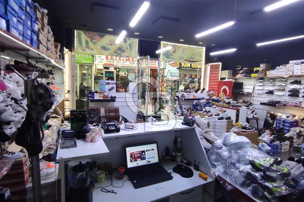 BEYLİKDÜZÜ OSB AYNALI ÇARŞI DEVREN AYAKKABI MAĞAZASI