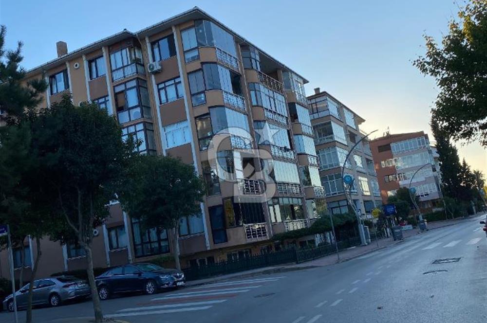 4 Temmuz Mahallesinde Denize Sıfır, Ferah 3+1 Satılık Daire!