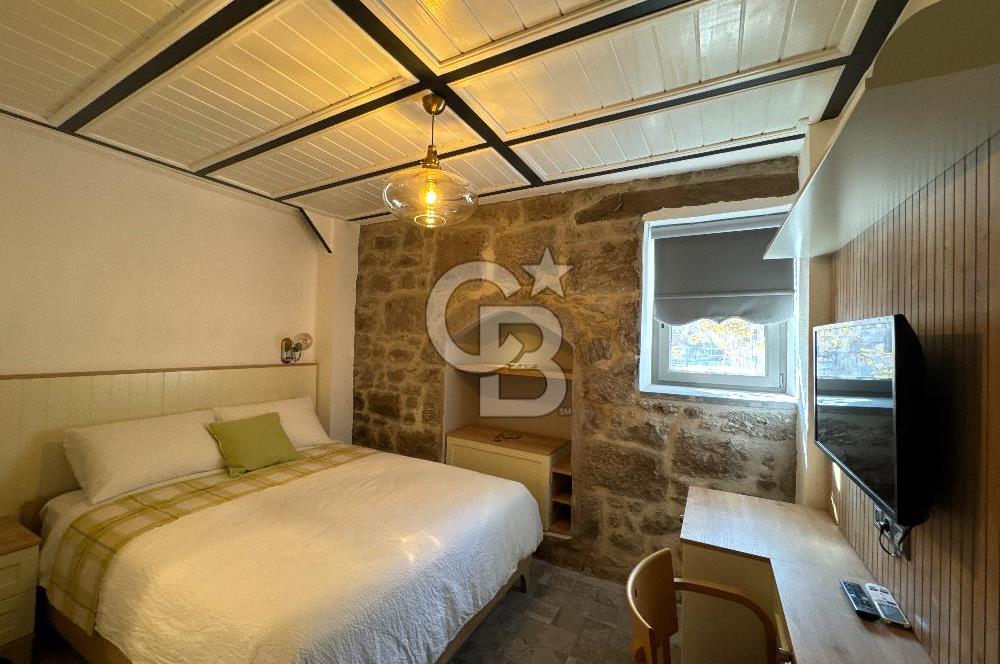 ÇANAKKALE AYVACIK SÖĞÜTLÜ KÖYÜ SATILIK TAŞ EV BUTİK OTEL