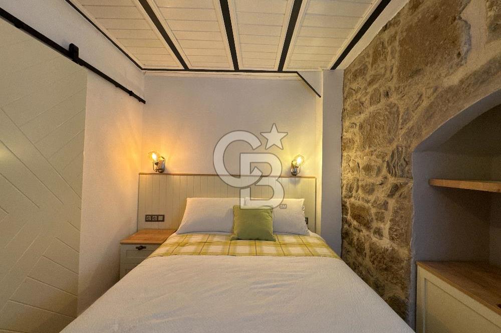 ÇANAKKALE AYVACIK SÖĞÜTLÜ KÖYÜ SATILIK TAŞ EV BUTİK OTEL