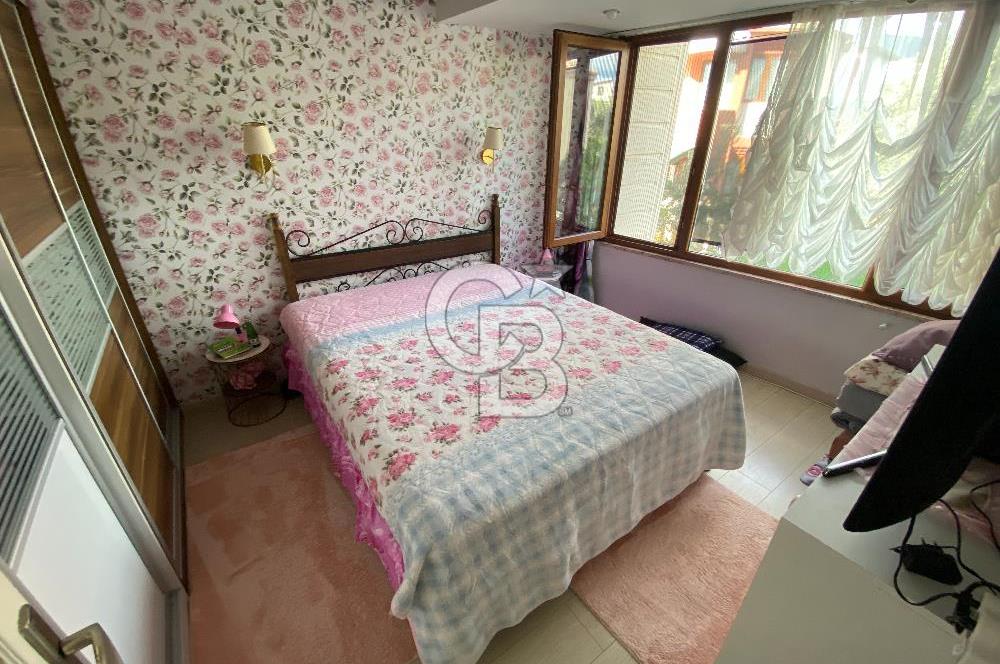 HAVACILAR MEVKİİNDE HAVUZLU SİTEDE 5+1 TRİPLEX VİLLA 