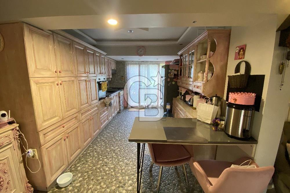 HAVACILAR MEVKİİNDE HAVUZLU SİTEDE 5+1 TRİPLEX VİLLA 