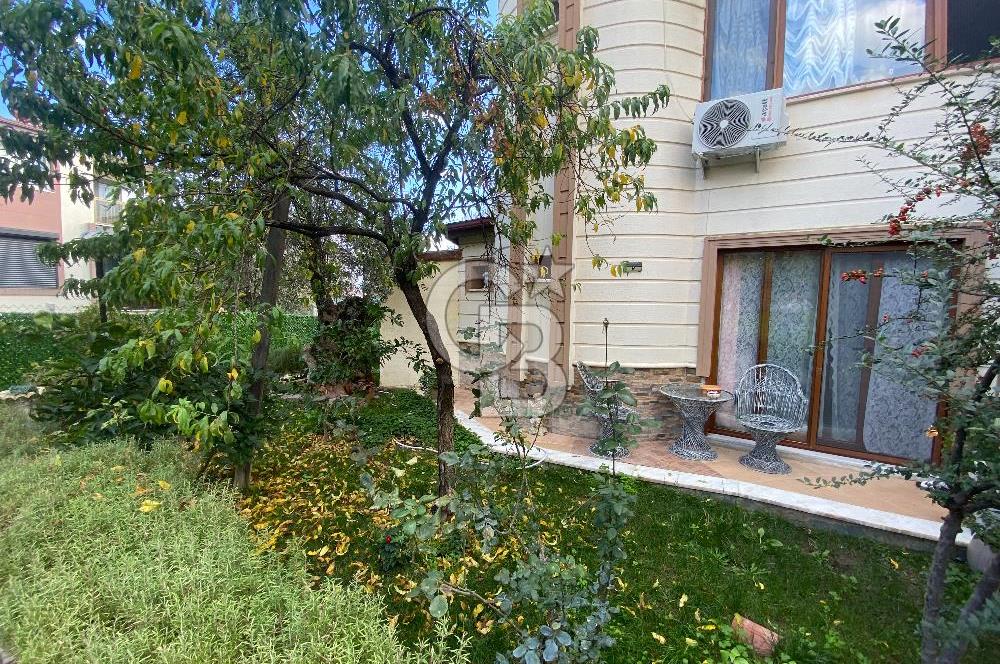 HAVACILAR MEVKİİNDE HAVUZLU SİTEDE 5+1 TRİPLEX VİLLA 