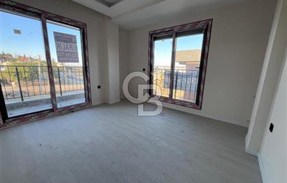 HAVUZLU SİTEDE ÇİFT CEPHE KAPALI MUTFAKLI 2+1