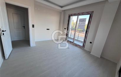 HAVUZLU SİTEDE ÇİFT CEPHE KAPALI MUTFAKLI 2+1