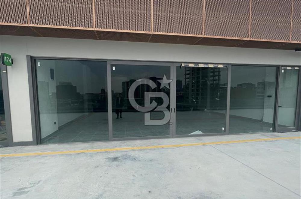 İSTANBUL'UN KALBİ İSTOÇ AUTOGROSS'DA KİRALIK 180 m² DÜKKAN   