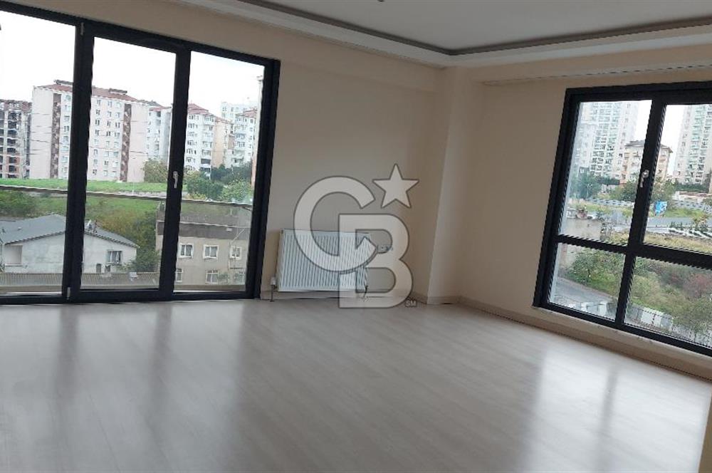 ŞERİFALİ TATLISU DA HAVUZLU GÜVENLİKLİ 3+1 KİRALIK DAİRE