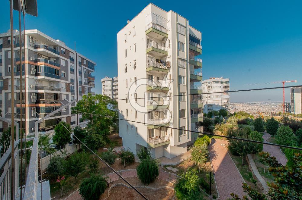ACİL SATILIK ANTALYA MANZARALI SİTE İÇERİSİNDE İCİ YAPILI DAİRE