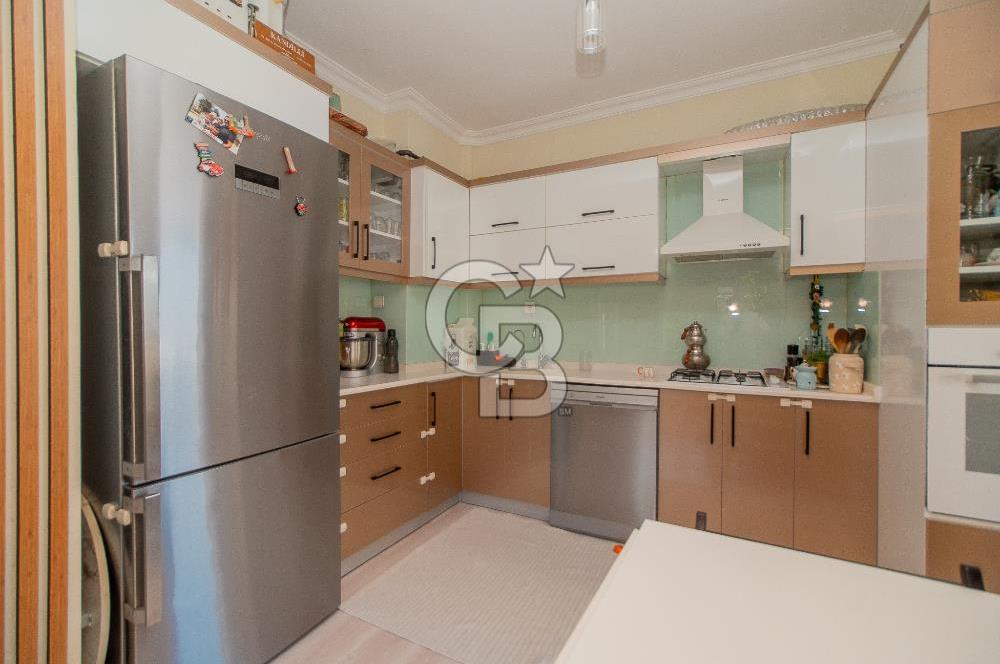 ACİL SATILIK ANTALYA MANZARALI SİTE İÇERİSİNDE İCİ YAPILI DAİRE