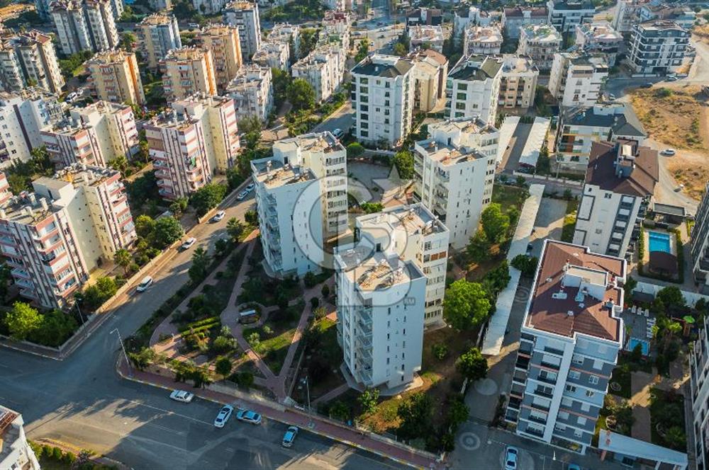 ACİL SATILIK ANTALYA MANZARALI SİTE İÇERİSİNDE İCİ YAPILI DAİRE