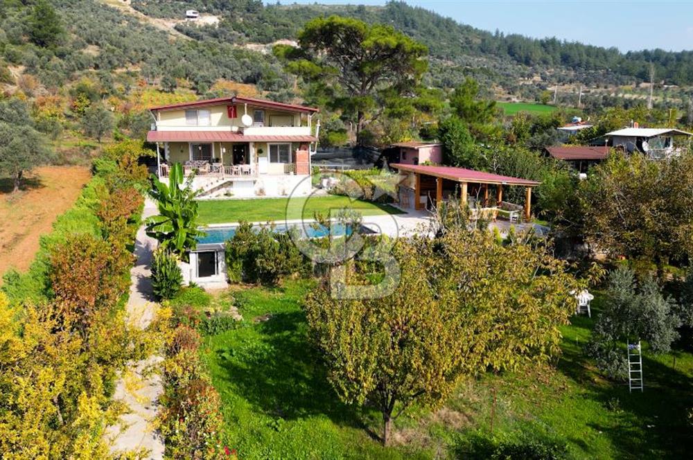 Menderes Çatalca'da 2.000 Dönüm Arazi İçinde Satılık Çiftlik Evi