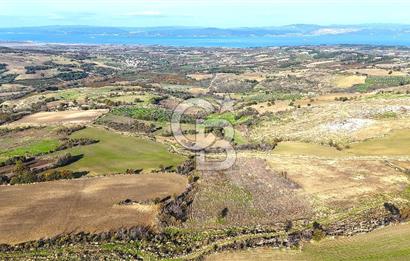 Çanakkale Merkez Kızılkeçilide Boğaz ve Deniz Manzaralı Tarla