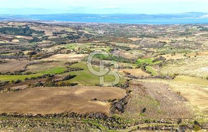 Çanakkale Merkez Kızılkeçilide Boğaz ve Deniz Manzaralı Tarla
