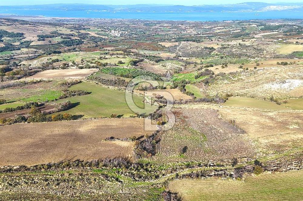 Çanakkale Merkez Kızılkeçilide Boğaz ve Deniz Manzaralı Tarla