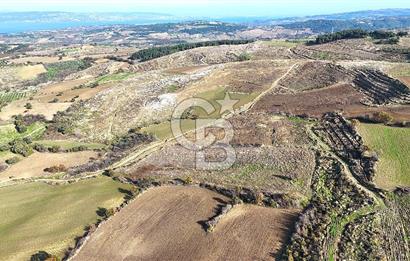 Çanakkale Merkez Kızılkeçilide Boğaz ve Deniz Manzaralı Tarla
