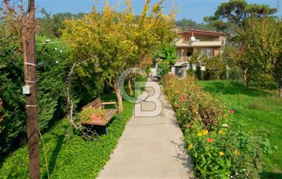 Menderes Çatalca'da 2.000 Dönüm Arazi İçinde Satılık Çiftlik Evi