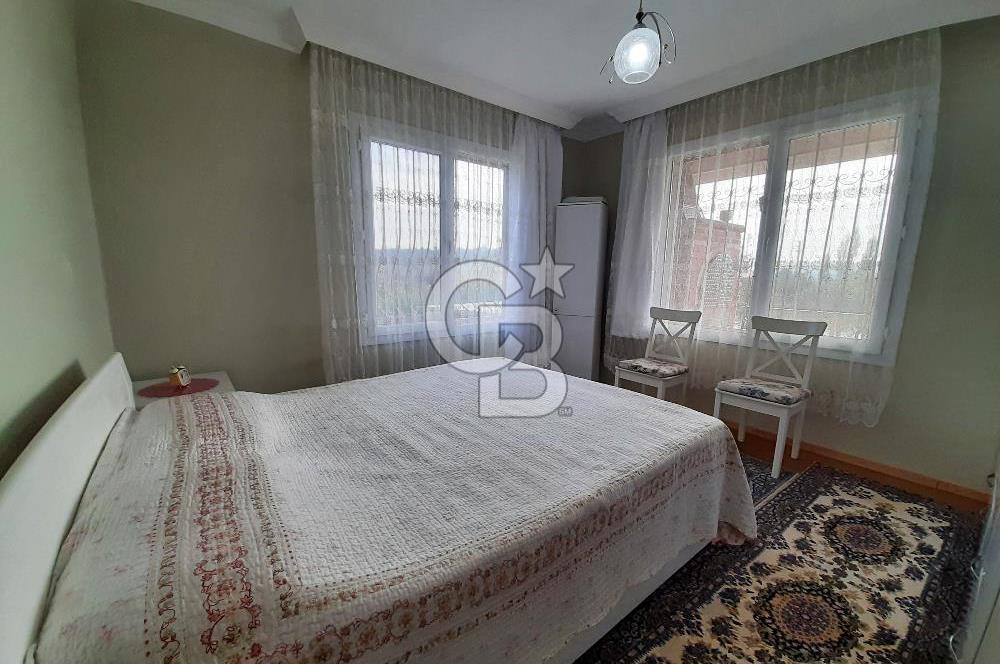 Menderes Çatalca'da 2.000 Dönüm Arazi İçinde Satılık Çiftlik Evi