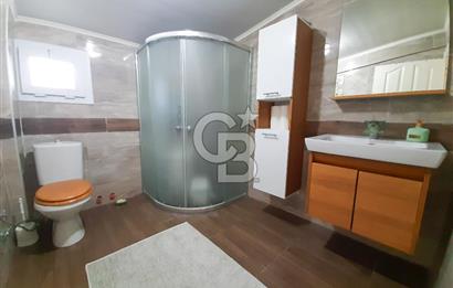 Menderes Çatalca'da 2.000 Dönüm Arazi İçinde Satılık Çiftlik Evi