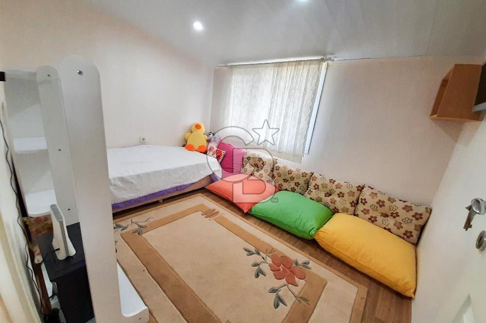 Menderes Çatalca'da 2.000 Dönüm Arazi İçinde Satılık Çiftlik Evi