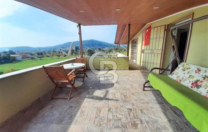 Menderes Çatalca'da 2.000 Dönüm Arazi İçinde Satılık Çiftlik Evi