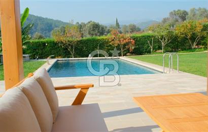 Menderes Çatalca'da 2.000 Dönüm Arazi İçinde Satılık Çiftlik Evi