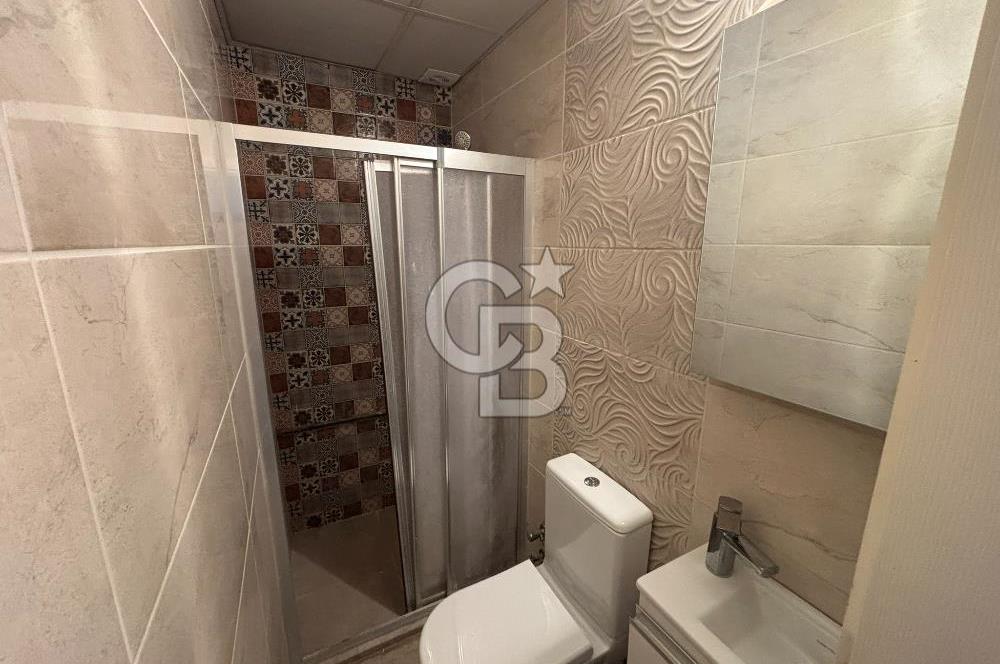 ÇANDARLI MERKEZDE DENİZE 200 METRE 1+1 SATILIK GENİŞ DAİRE