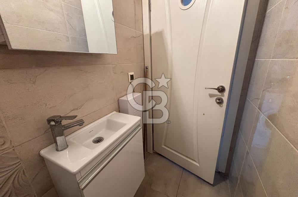 ÇANDARLI MERKEZDE DENİZE 200 METRE 1+1 SATILIK GENİŞ DAİRE