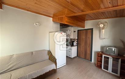 ÇANDARLI MERKEZDE DENİZE 200 METRE 1+1 SATILIK GENİŞ DAİRE