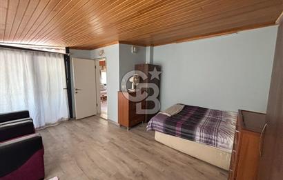 ÇANDARLI MERKEZDE DENİZE 200 METRE 1+1 SATILIK GENİŞ DAİRE