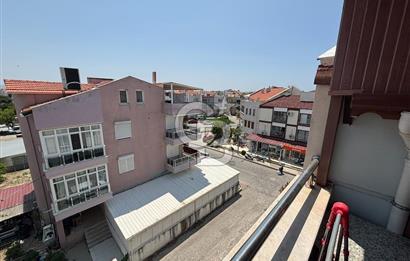 ÇANDARLI MERKEZDE DENİZE 200 METRE 1+1 SATILIK GENİŞ DAİRE