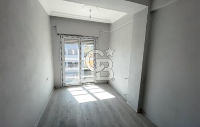 ÇANDARLI MERKEZDE DENİZE YAKIN GENİŞ BAHÇELİ SIFIR VİLLA