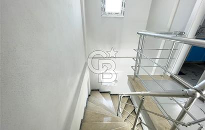 ÇANDARLI MERKEZDE DENİZE YAKIN GENİŞ BAHÇELİ SIFIR VİLLA