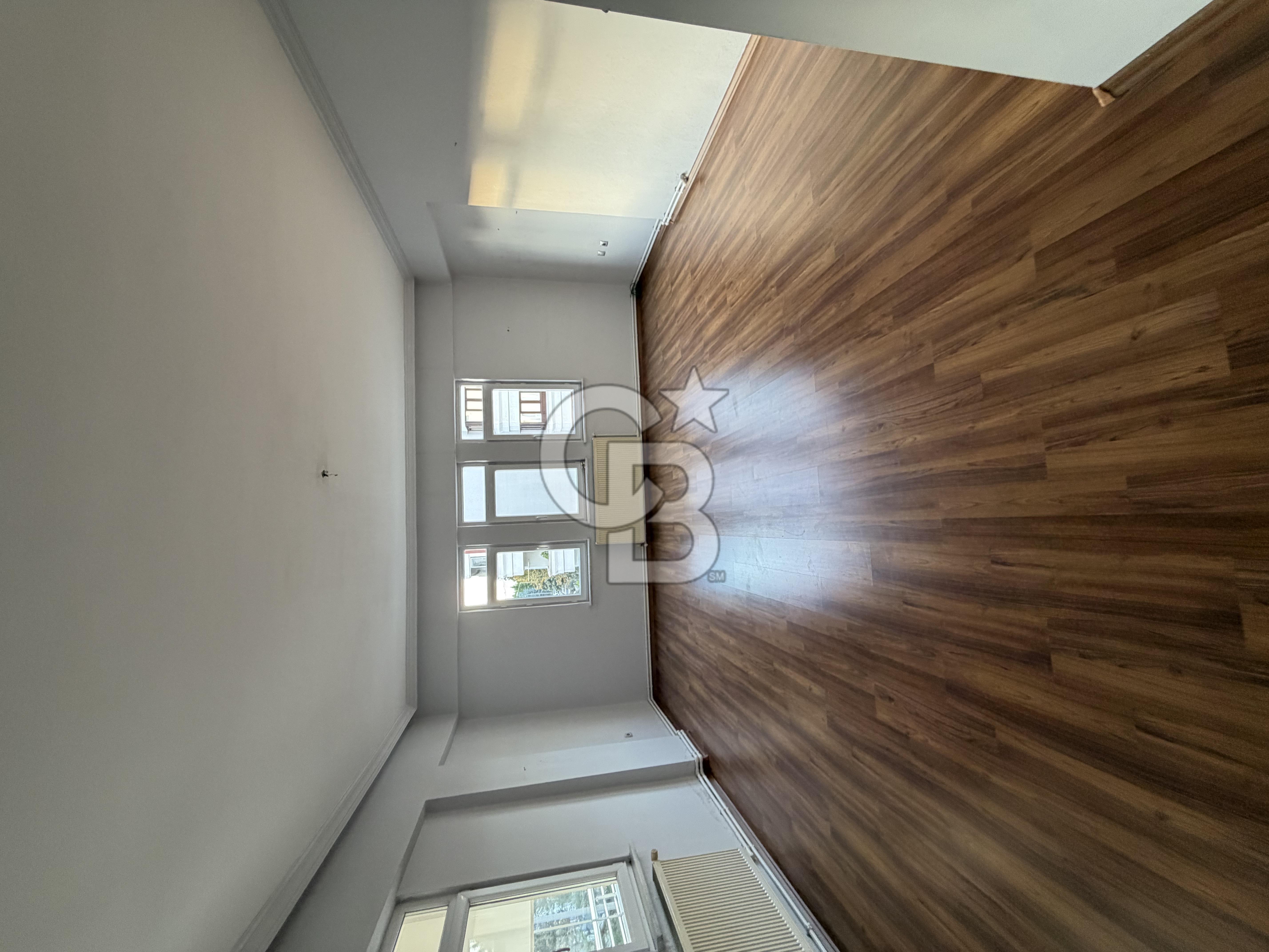 Akyazı Mahallesinde Geniş 2+1 Satılık Daire 