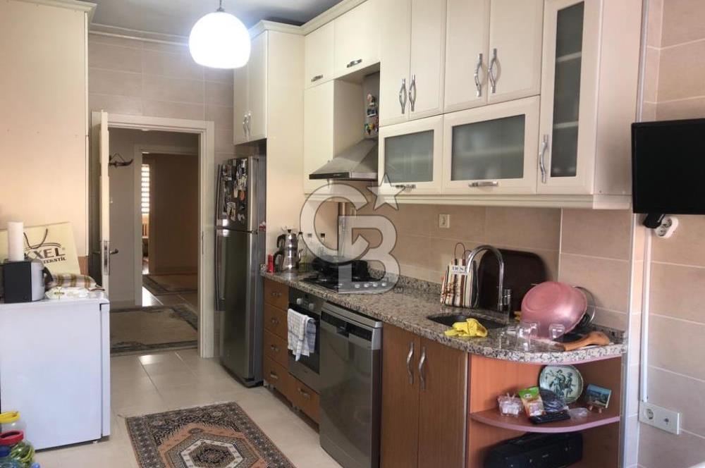 Metrobüse 450m,Otoparklı,Site İçi,Şehir Manzaralı Temiz 3+1