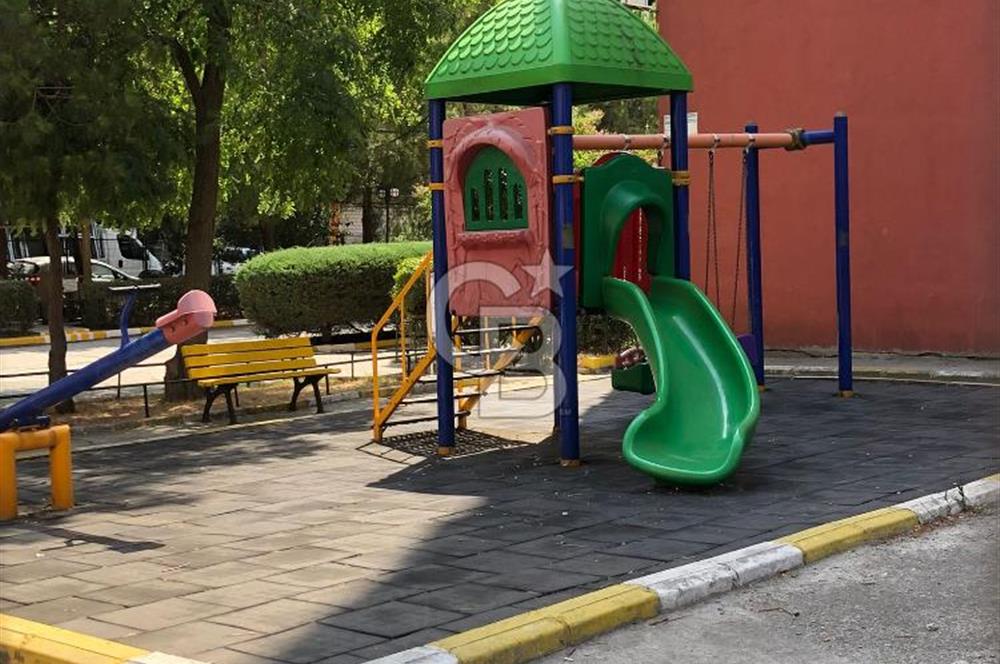 Metrobüse 450m,Otoparklı,Site İçi,Şehir Manzaralı Temiz 3+1