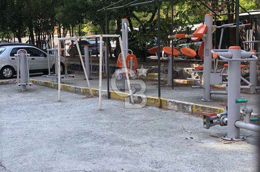 Metrobüse 450m,Otoparklı,Site İçi,Şehir Manzaralı Temiz 3+1